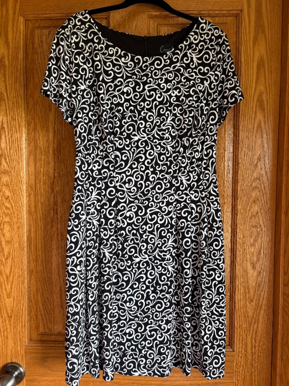 EUC Connected Apparel black white dress size 10P